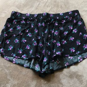 NWOT black and purple floral flowey shorts